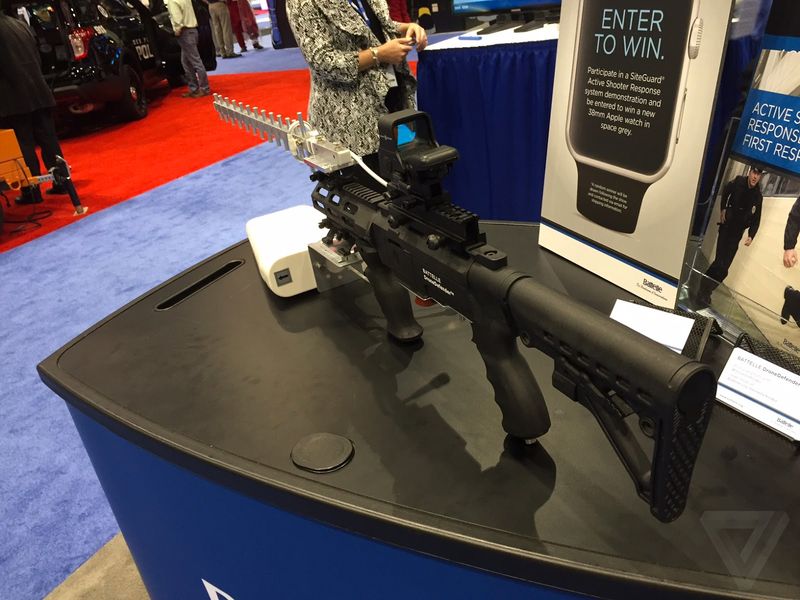 Battelle DroneDefender��һ�������Ƚ����˻��ĵ���ǹ
