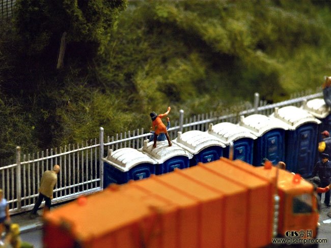 城会玩 Google街景用微型相机拍了一个微缩世界