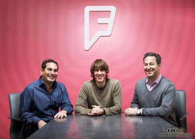 Foursquare创始人辞去CEO职务