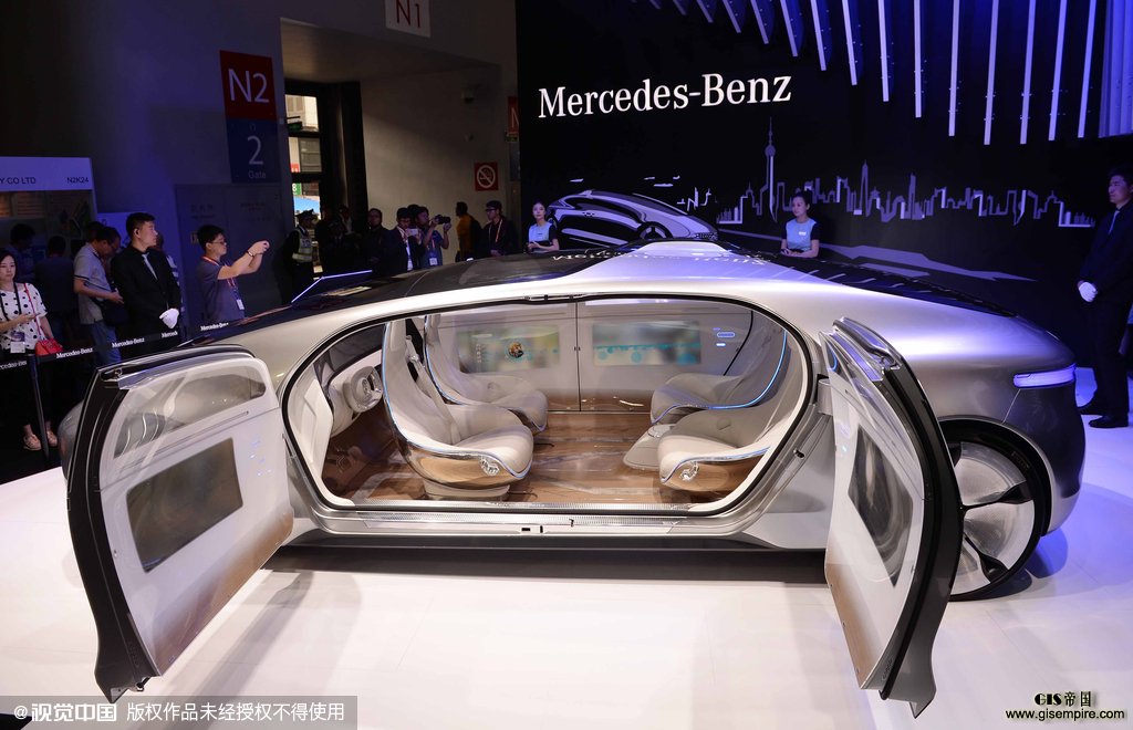 坐上无人驾驶汽车,你就再无隐私可言